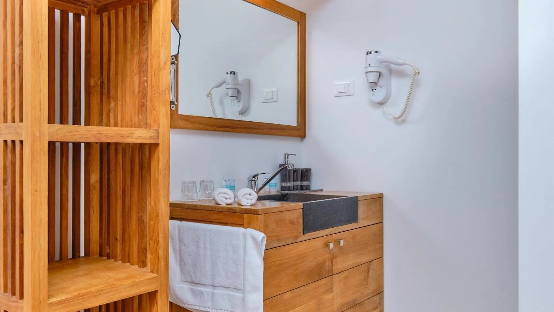 **** Hotel Dolphin Suites Veli Losinj Croatia