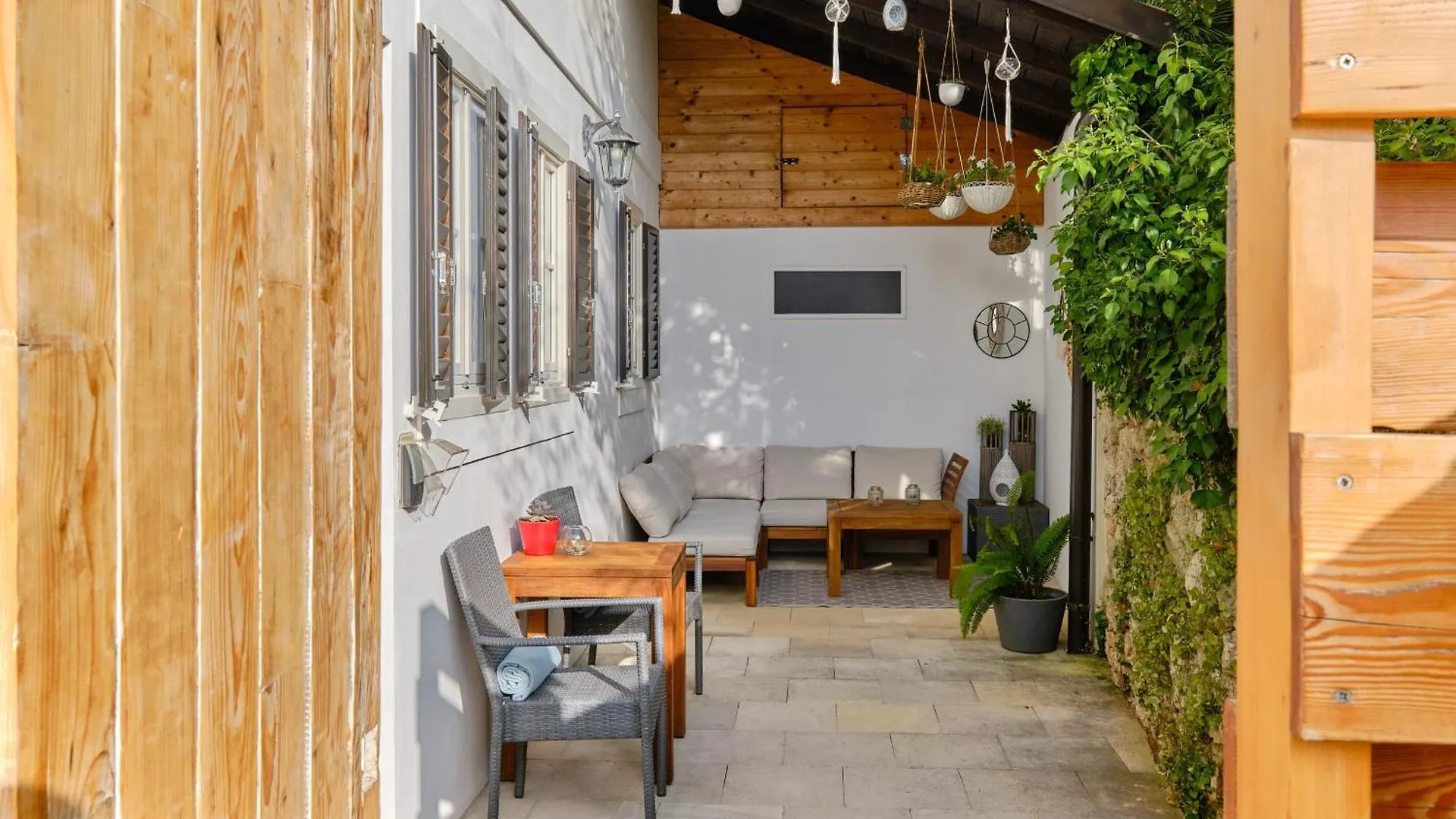 Dolphin Suites Veli Losinj Hotel