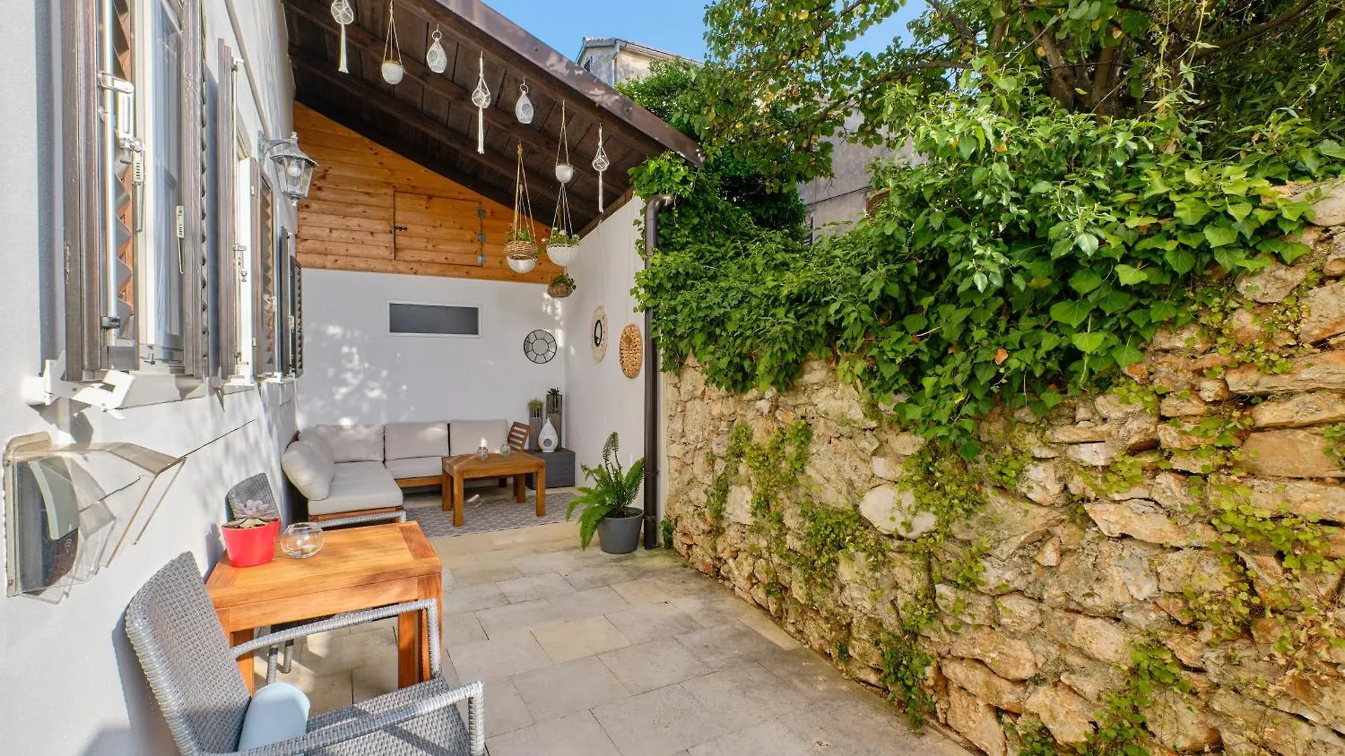 Dolphin Suites Veli Losinj